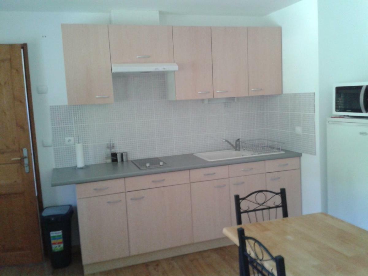 Le Bon Air Est Dans Le Pre Apartamento Champagnac  Quarto foto