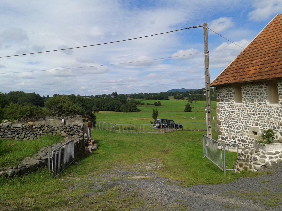 Le Bon Air Est Dans Le Pre Apartamento Champagnac  Exterior foto