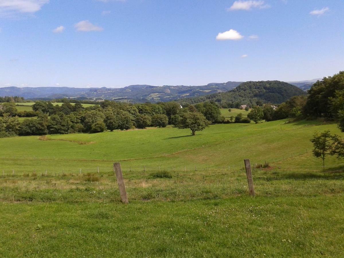 Le Bon Air Est Dans Le Pre Apartamento Champagnac  Exterior foto